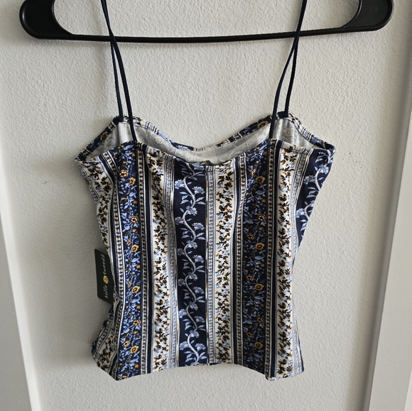 Summer Tanktops - Picture 7 of 7